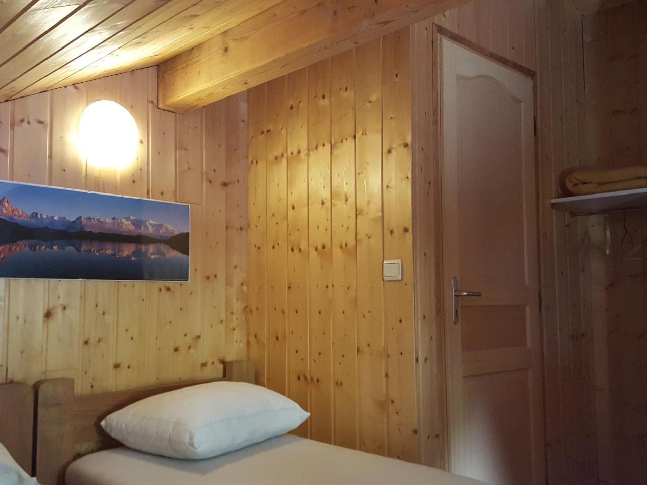 Magnificent Chalet On The Mountain Slopes Les Gets Exterior foto